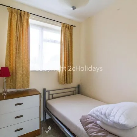 5 Berth Chalet To Hire In Hemsby Near Hemsby Beach Ref 18117B Exterior photo