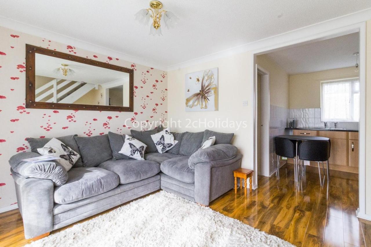 Lodge 5 Berth To Hire In Near Ref 18117b